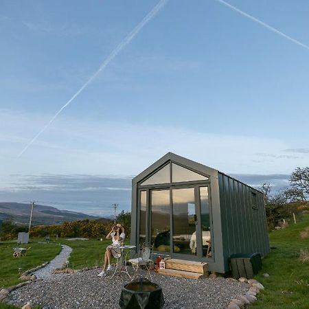 Oaklane Glamping Cabins ケンメア エクステリア 写真