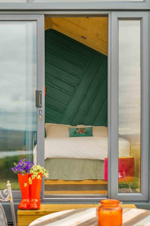 Oaklane Glamping Cabins ケンメア エクステリア 写真