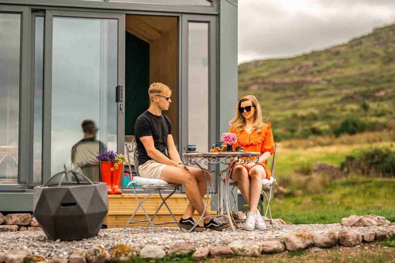 Oaklane Glamping Cabins ケンメア エクステリア 写真