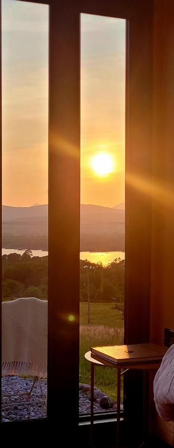 Oaklane Glamping Cabins ケンメア エクステリア 写真