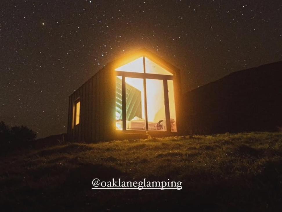 Oaklane Glamping Cabins ケンメア エクステリア 写真